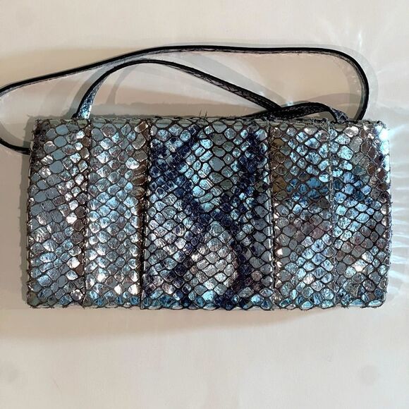 Michael Kors silver metallic clutch/shoulder bag - Picture 2 of 14